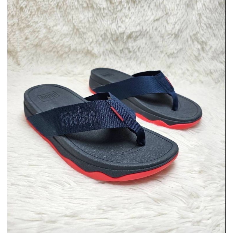 รองเท้าแตะ FitFlopแบบหูหนีบใส่ได้ทั้งหญิงผู้ชาย นิ่น เบา สวย ร...สินค้าพร้อมส่งมีไซส์ 36 ถึง 44