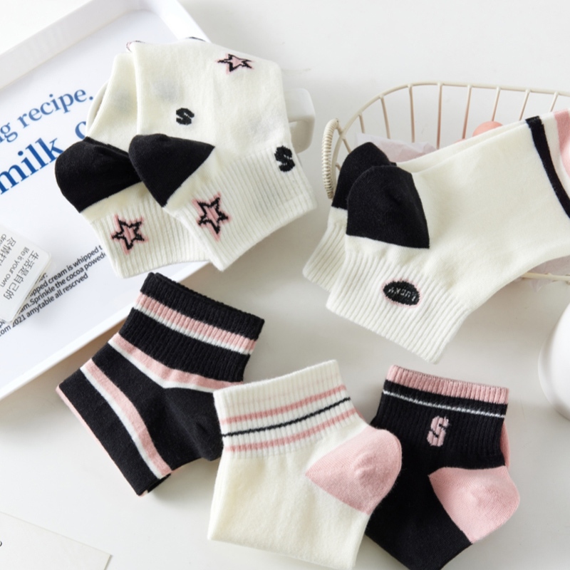 VKMonday ใหม่ล่าสุด ถุงเท้าแฟชั่นลำลอง ผ้าดียืดได้เยอะ สีสวยแต่งลวดลายพอเก๋ๆ ดีไซน์สวยติดเทรนด์แฟชั่นสุดๆ ใส่ได้ทั้งชายแ - รูปที่ 6