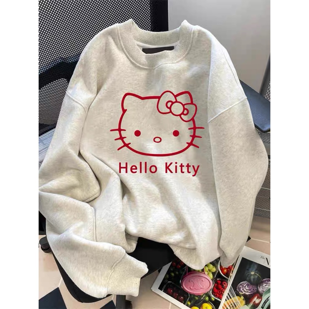 (จัดส่งตลอด 24 ชั่วโมง）เสื้อสเวตเตอร์คอกลม Hello Kitty น่ารักสำหรับผู้หญิง เสื้อสไตล์วิทยาลัยลดอายุหวานและต่างประเทศ