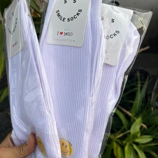 ถุงเท้านักเรียน ข้อยาว สีขาว ป้ายขาว ขนาด 5-7/7-9/9-12Freesize สินค้าพร้อมส่ง