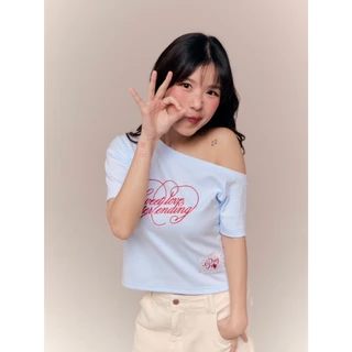 (พร้อมส่ง)prey เสื้อปาดไหล่แขนสั้น sweet love top