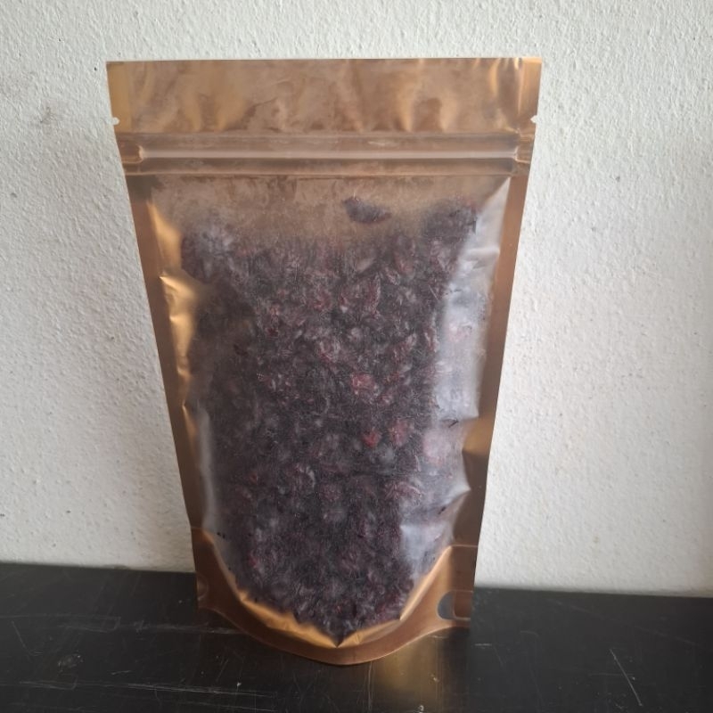 แครนเบอร์รี่แห้งขนาด 100 กรัม อบแห้งพร้อมทาน รสเปรี้ยวหวานอร่อยมีประโยช์น