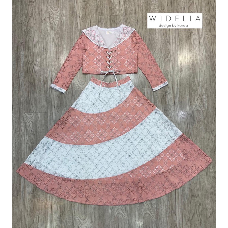 widelia set lace vacation