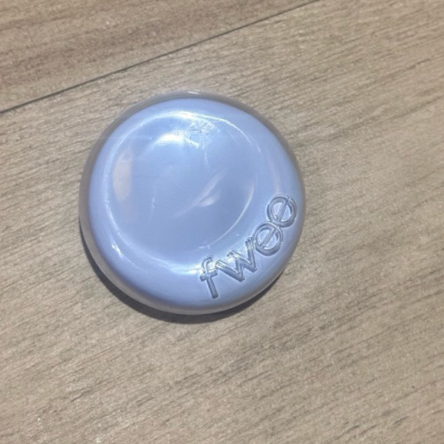 Fwee Glass Cushion Foundation สี 00