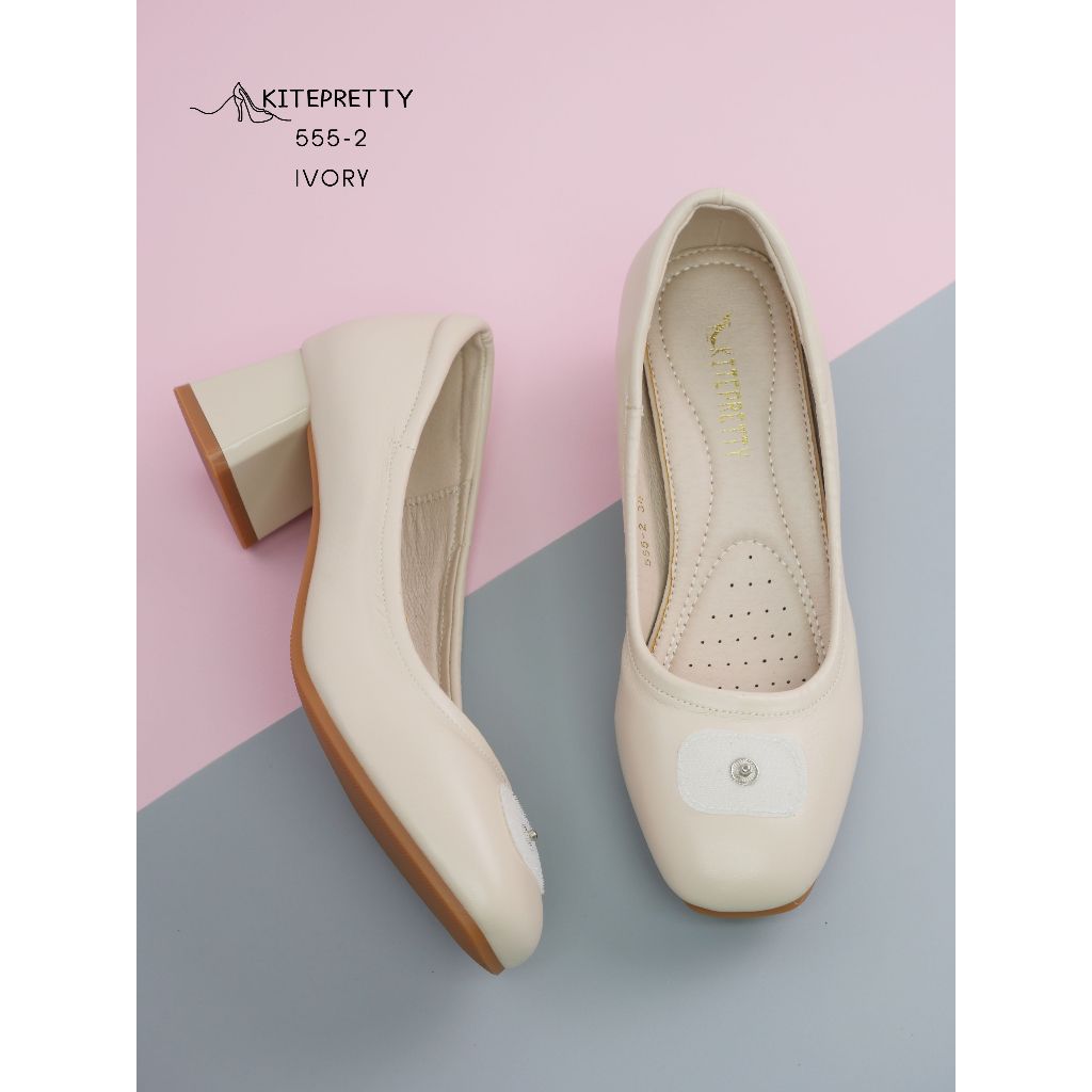 รองเท้าคัทชูหัวมน 555-2 ส้นก้อน สูง 1.6 นิ้ว *ต้องกดหน้าประดับแยก* - รูปที่ 2