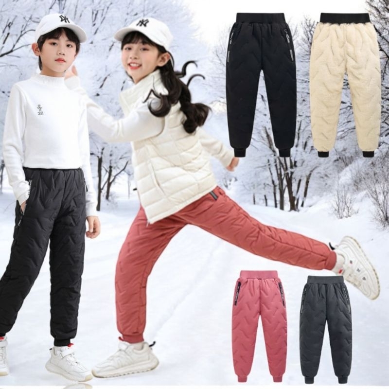 J174 กางเกงเล่นหิมะเด็ก ใส่ได้ถึงลบ10° ผ้าด้านนอกสะท้อนน้ำ กันละอองน้ำ หากนั่งทับหรือหิมะตกแรงจะซึมแต่แห้งไว ผ้าบุขน