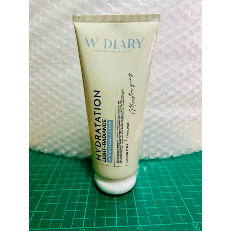 (exp.07/2026) W diary light-radiance intensive cloud lotion