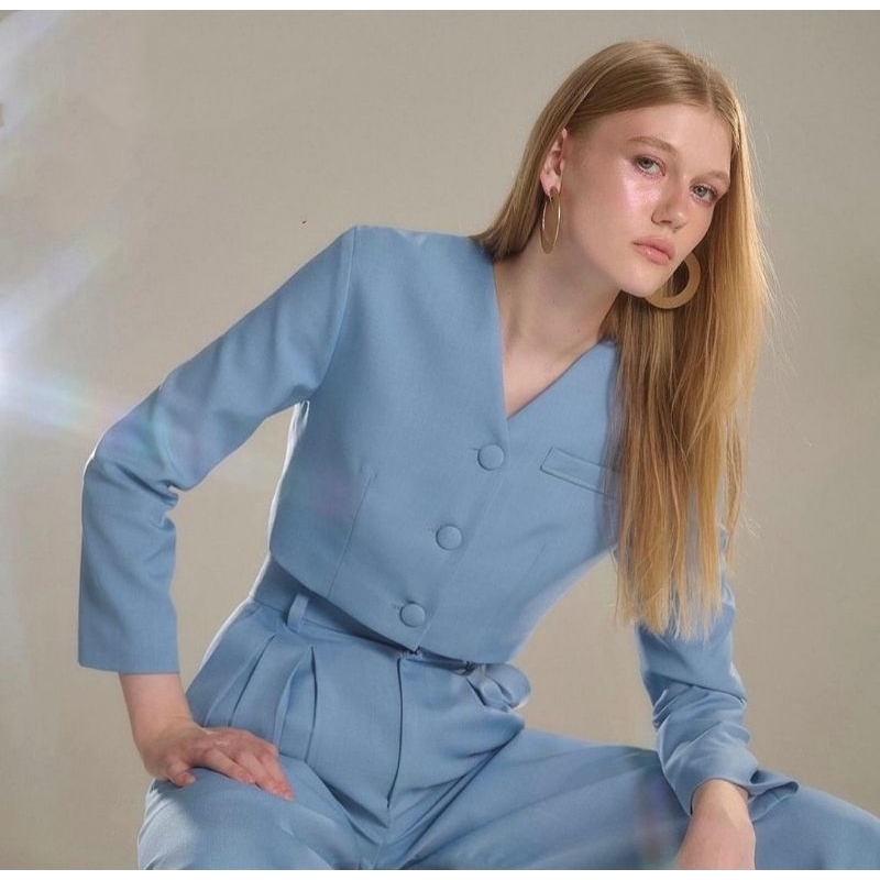 เสื้อ blazer BNK Brand รุ่น Signature Top