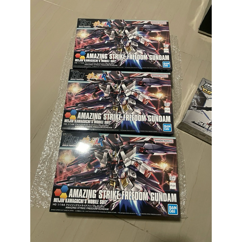 hg 1/144 amazing sf gundam ￼