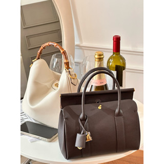 sell มีรอยหนังเล็กน้อย Happy LaLa 25cm.หนังวัว togo พร้อมส่ง…