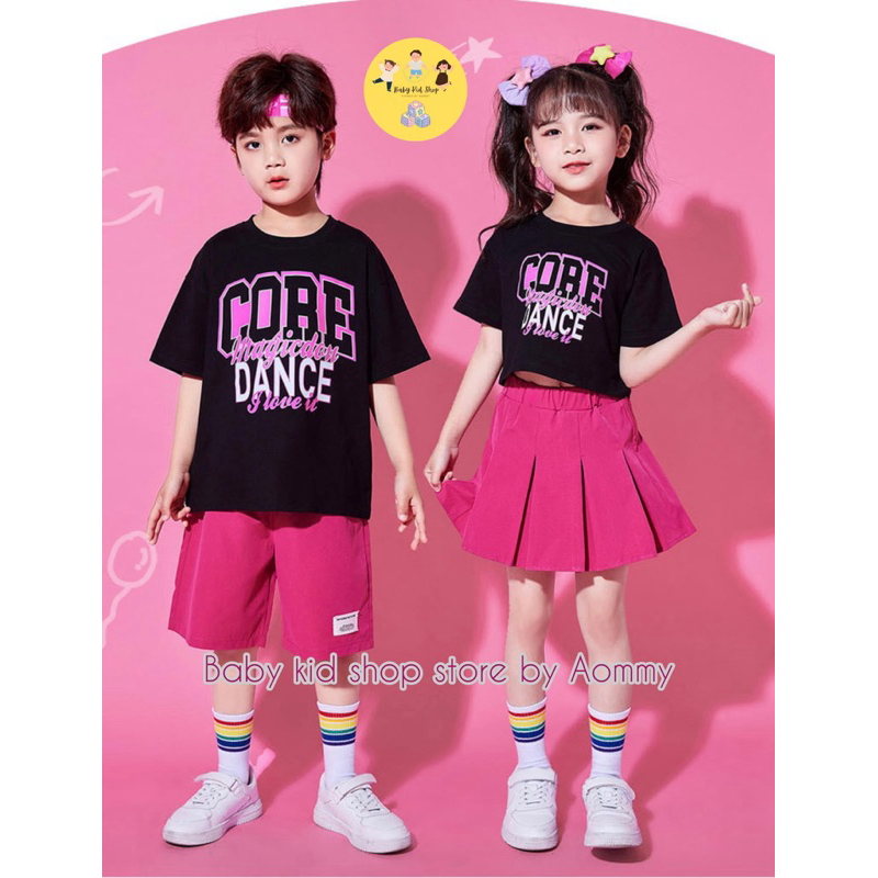 (พร้อมส่งในไทย) ชุดเซตเสื้อครอปดำชมพู กางเกงขาสั้นไตล์เกาหลี เด็กผู้ชาย เด็กผู้หญิง สวมใส่สบาย น่ารัก