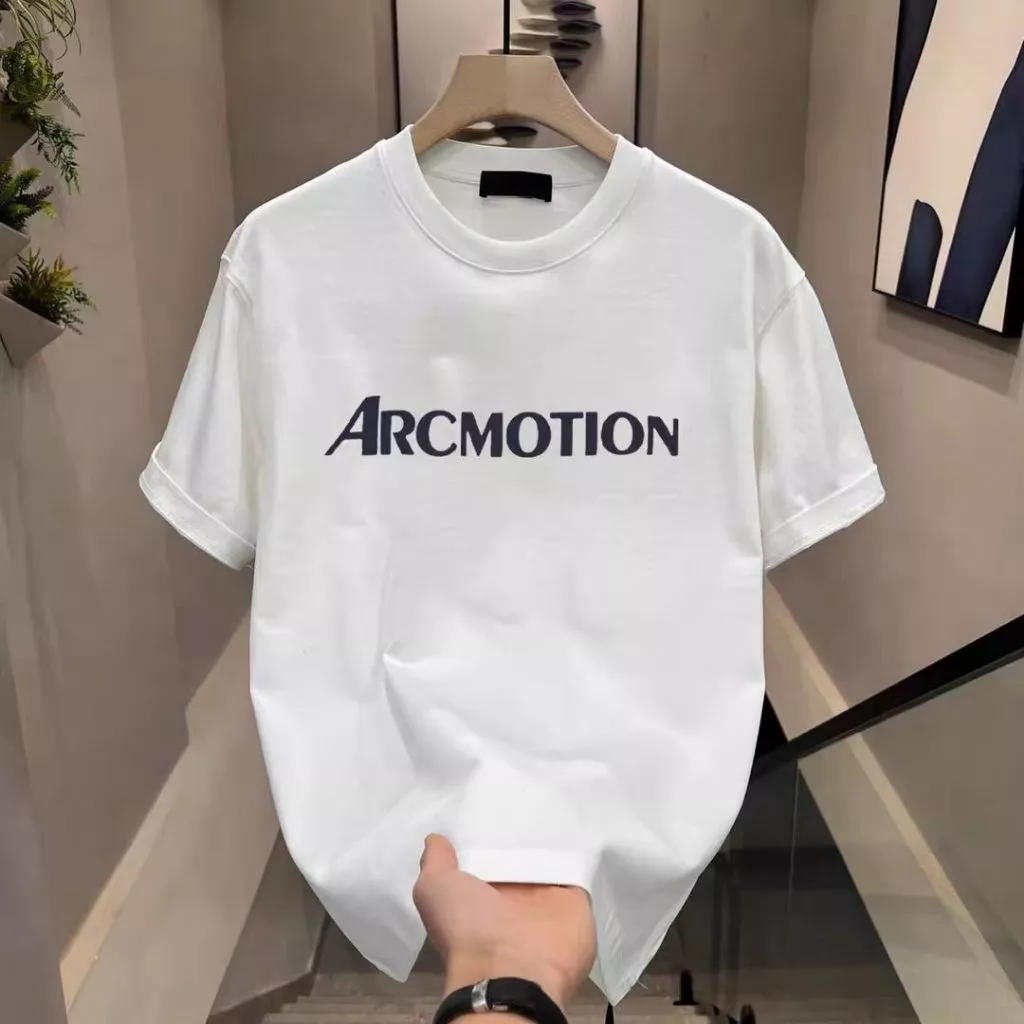 เสื้อยืดดํา เสื้อสตรีท oversize  แฟชั่นย้อนยุค แขนสั้นคอกลมผู้ชาย