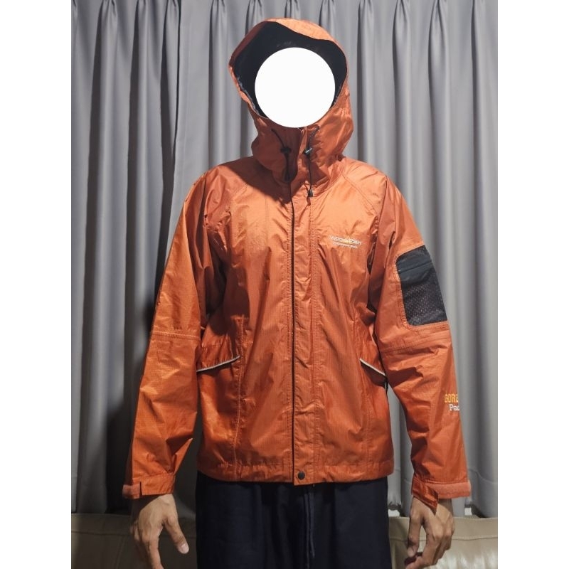 เสื้อแจ็คเก็ตเดินป่า ผ้า Gore-tex กันฝน กันน้ำ ไซส์ S อก 42 (มือสอง)