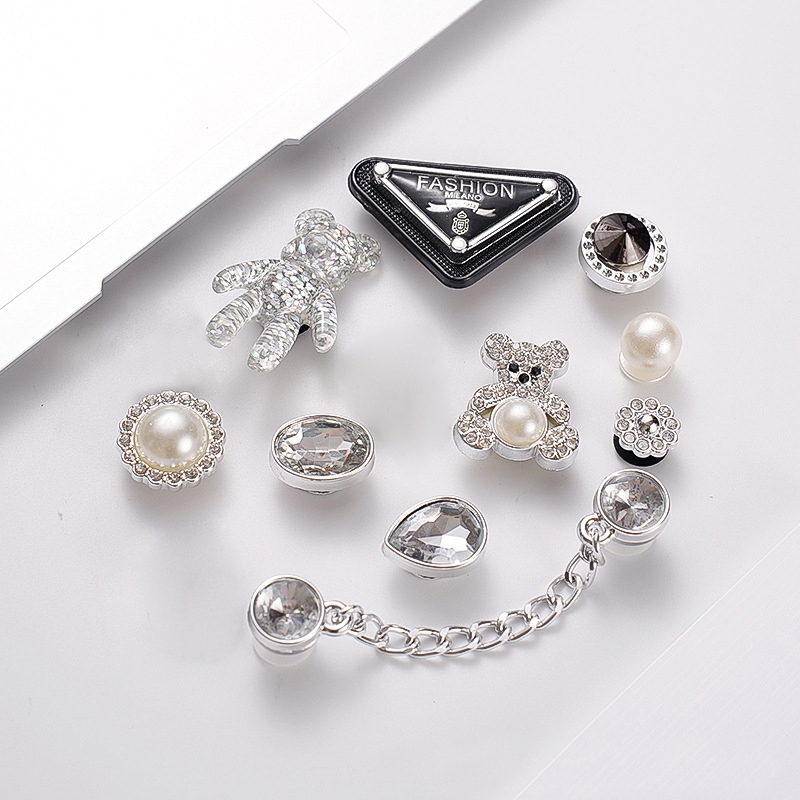 คริสตัลเจาะรองเท้าปุ่ม jibbits Charm จิบบิทรองเท้า สําหรับ DIY เครื่องประดับดอกไม้ส่วนบุคคล Clog รองเท้าอุปกรณ์ตกแต่งฤดู