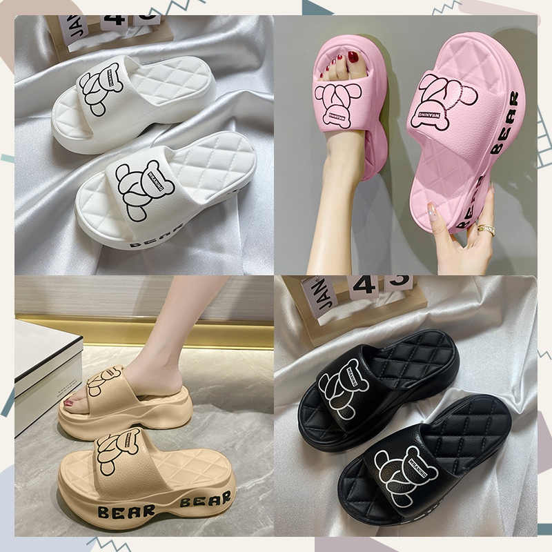 Koimoi ของดีบอกต่อ รองเท้าแตะแฟชั่นแบบสวมลายน้องหมี มีมาให้เลือก 4 สีเน้นๆ ใครชอบงานน่ารักๆแถมเสริมส้นแนะนำรุ่นนี้เลย พื