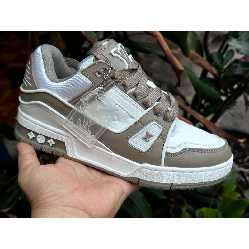 🛒🚩รองเท้าผ้าใบ L V Trainer Low’ Monogram Denim [งาน Hiend]