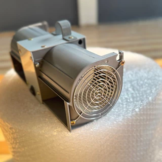 [รุ่นใหม่มีตะแกรงข้าง] พัดลมโบลเวอร์ 220V พัดลมมินิ2ช่อง ลมแรงเทอร์โบ ระบายความร้อนได้ดี พัดลมระบายอากาศเย็นแรงสุดๆ มินิ