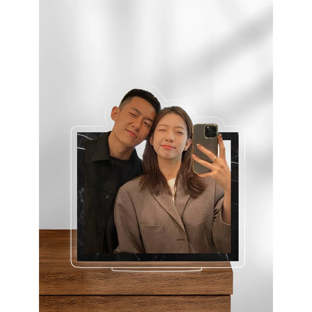 สแตนดี้อะคริลิคสั่งทำสกรีนรูปตัวเอง thumbnail 6