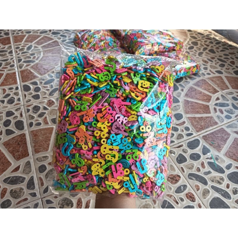 ตัวอักษรอังกฤษและไทยรวมสระ ถุงละ100กรัมและ500กรัม ติดพวงกุญแจ ติดกิ๊บ ติดแว่นตาสงกรานต์ งานDiyต่างๆ - รูปที่ 6