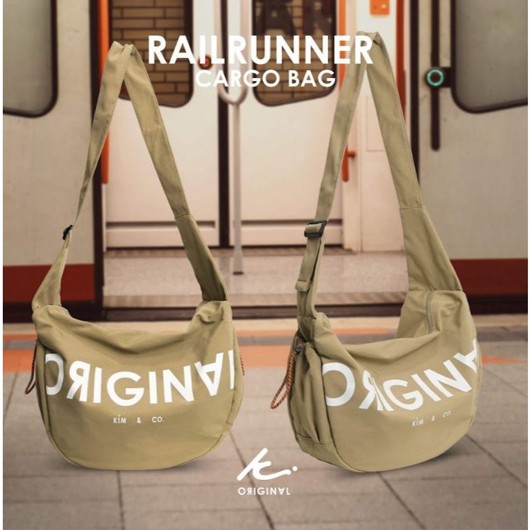 KIM&CO. ORIGINAL - RAILRUNNER CARGO BAG(KCBT008) กระเป๋า Crossbody Bag มี 2 สี ผ้าสะท้อนน้ำ