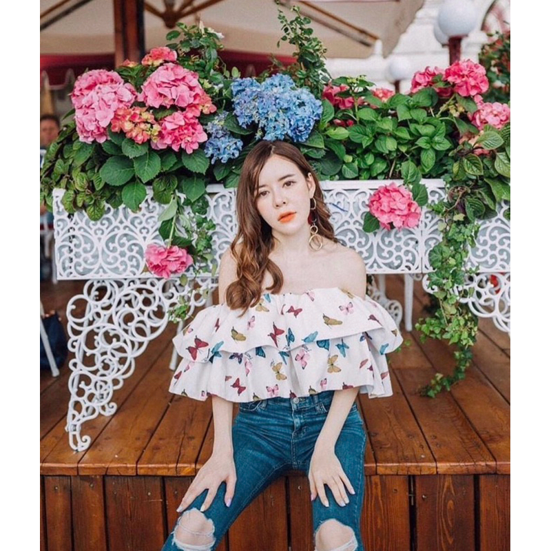 เสื้อผีเสื้อ flat2112 มือสอง สภาพดี ใหม่มาก (ใส่ครั้งเดียว)