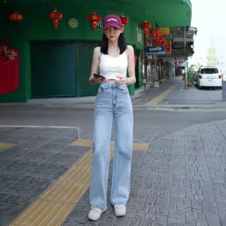 กางเกงยีนส์ขากระบอก รุ่น Thiny Jeans