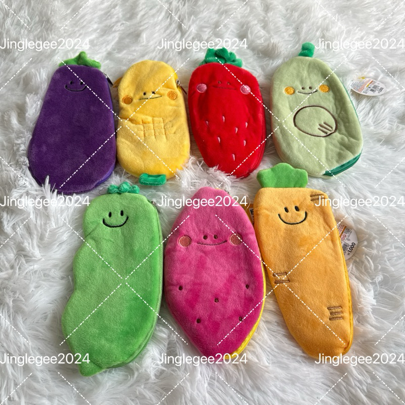 กระเป๋าดินสอ ใส่เครื่องเขียน กระเป๋าใส่ของ ใส่เครื่องสำอาง กระเป๋าซิป กระเป๋ารูปผัก จากDaiso Korea ไ