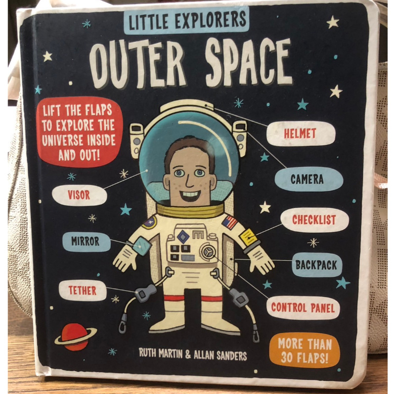Little Explorers : Outer Space  - Flap book for kids