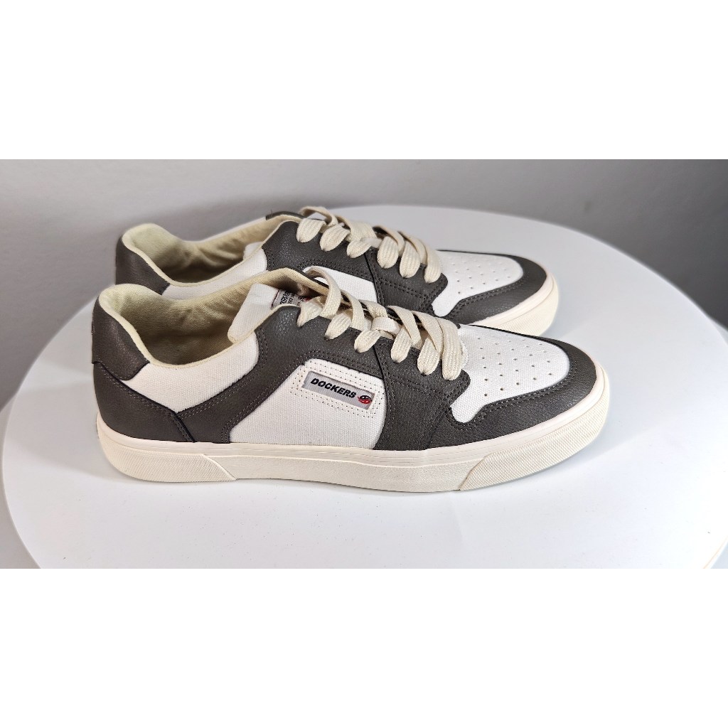 Dockers:รองเท้าลำลองสำหรับผู้ชายหนังแท้รวมกับวัสดุผ้ายีนส์/casual shoes combining genuine leather an