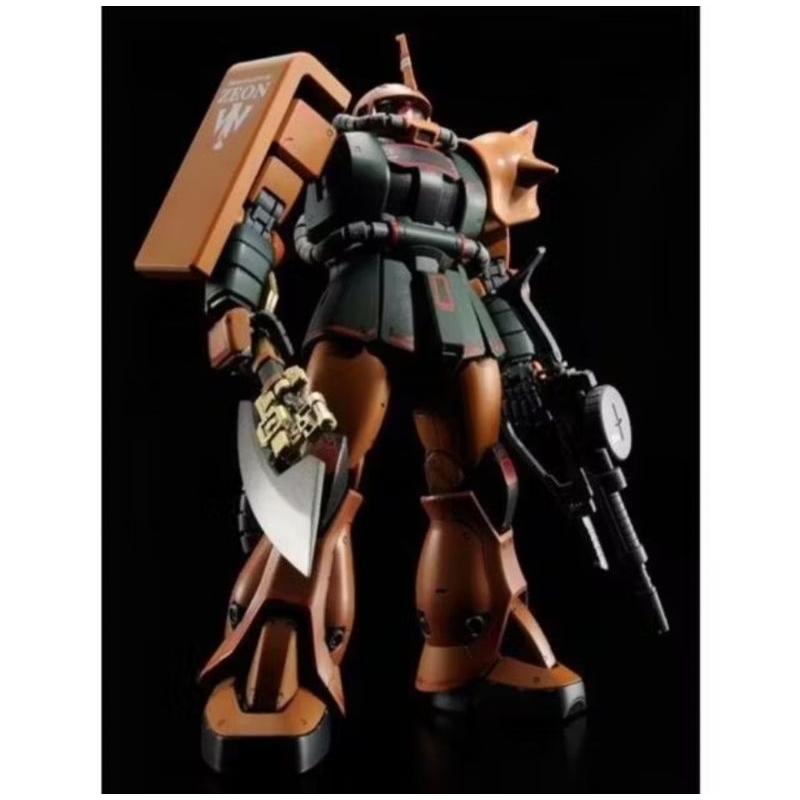 [พร้อมส่ง EMS] BANDAI MG 1/100 MS-06FS Zaku II (Garma Zabi Use)