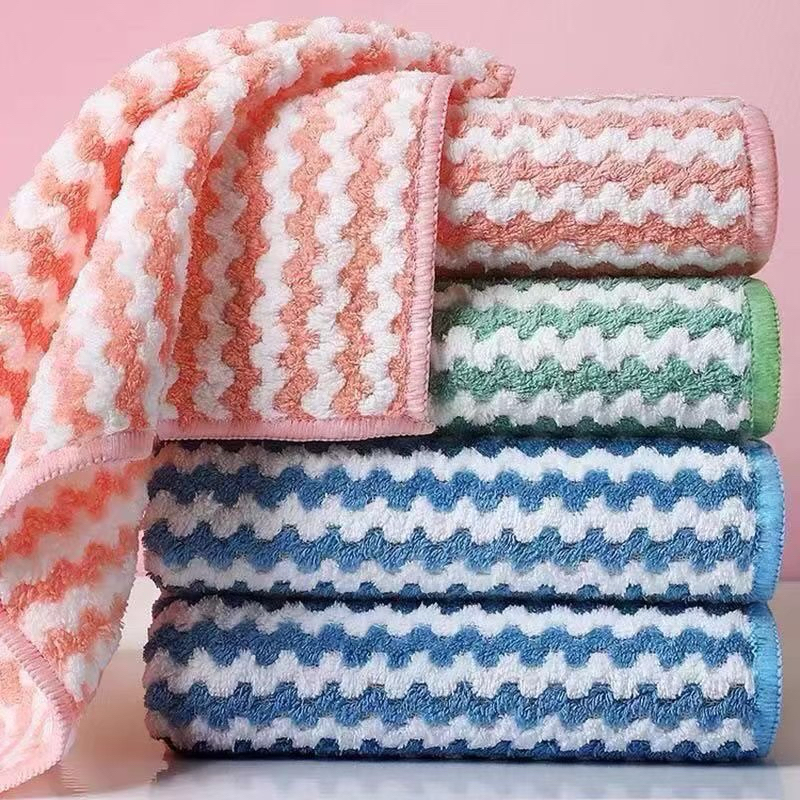 ยกโหล ผ้านาโนมีขอบคละสี ขนาด 10*10 I021
