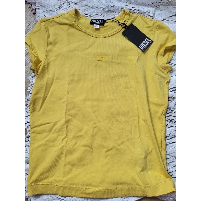 (ผ่อน 0%) เสื้อยืด DIESEL สีเหลือง size M แท้ 100%
