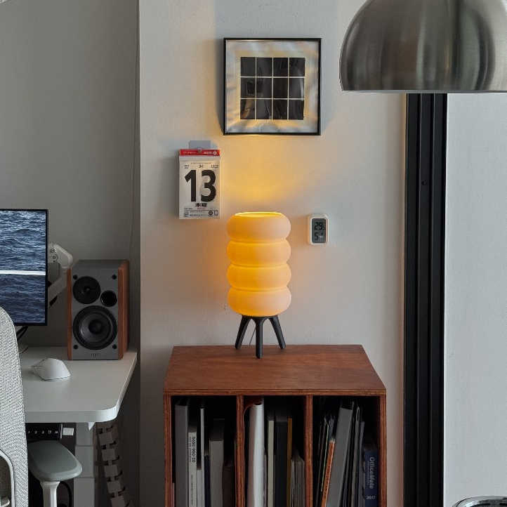 MEGA BAGEL LAMP โคมไฟตั้งโต๊ะ เมก้า-เบเกิ้ล