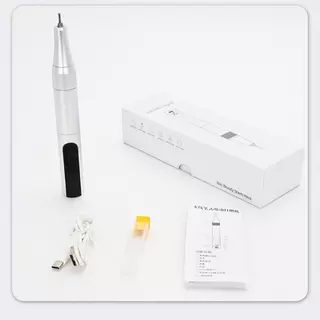 เครื่องเจียร รุ่นใหม่ nail drill รอบหมุน 35000 รอบ เครื่องนิ่ง และนิ่มมากๆ พร้อมหัวเจียร 1 หัว ไร้สายนะคะ มือ