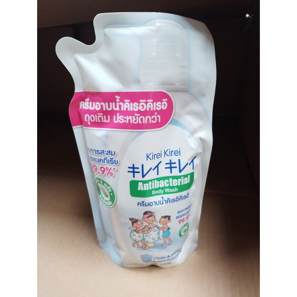ครีมอาบน้ำ คิเรอิ คิเรอิ สูตร คลีน แอนด์ โพรเทค แบบถุงเติม 400 มล.