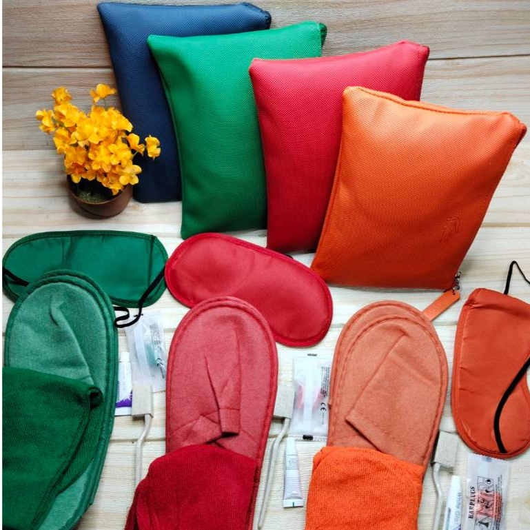 กระเป๋าลาคอสสายการบินเตอร์กิชพร้อมของใช้ในกระเป่า(Amenities)ขนาด6*8นฺ็วสินค้าบนเครื่องบิน