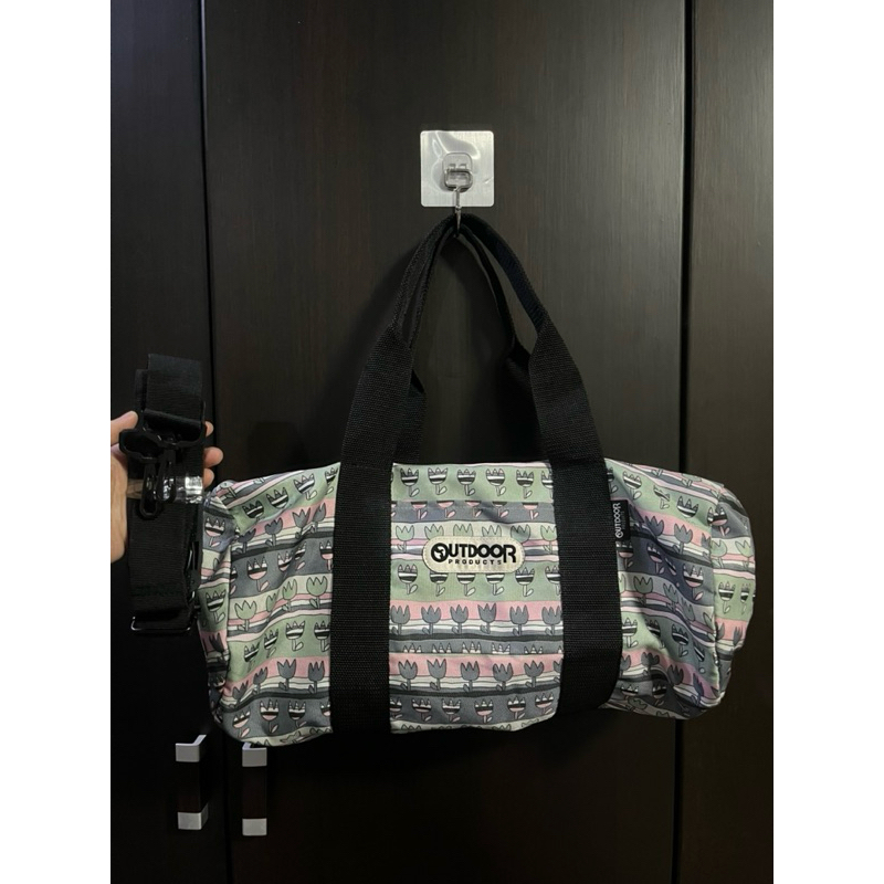 (มือสอง✨) กระเป๋าสะพายข้าง Outdoor กว้าง 28 cm ยาว 42 cm