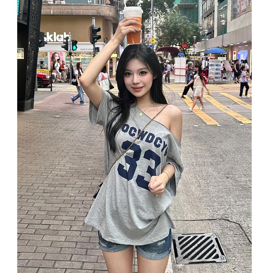 เสื้อยืดผู้หญิง เสื้อยืดหลวม เบอร์33 ทรงหลวม ใส่ชิคๆ คอกว้าง #020291
