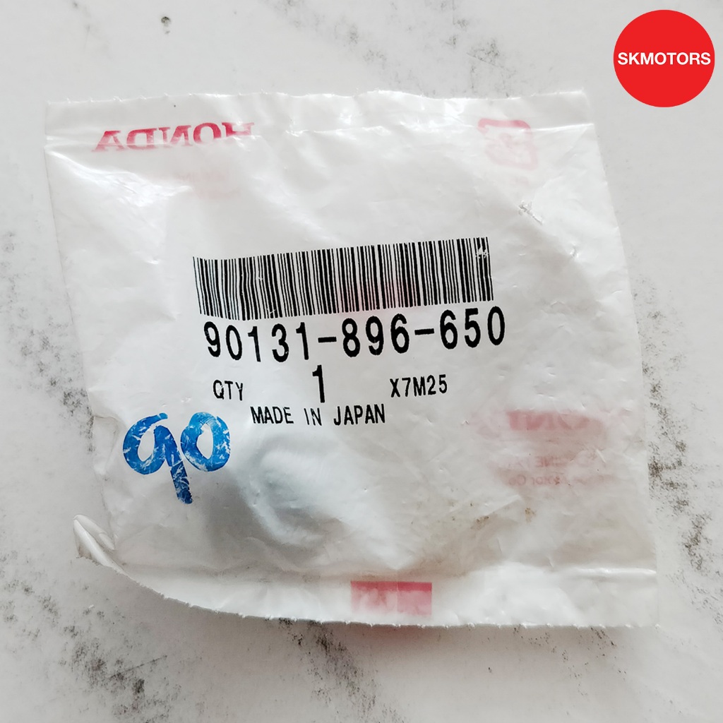 น๊อตถ่ายน้ำมันเครื่อง รหัสสินค้า 90131-896-650 สำหรับรถ HONDA G200 แท้เบิกศูนย์100%
