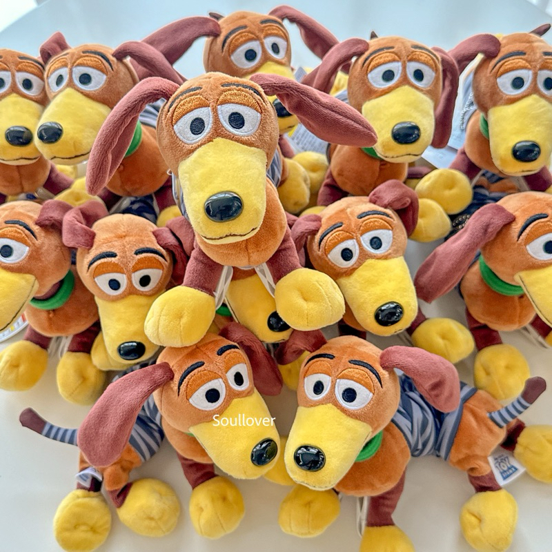 •พร้อมส่ง•พวงกุญแจ+เกาะไหล่ Slinky dog ลิขสิทธิ์แท้จาก Tokyo Disney Land