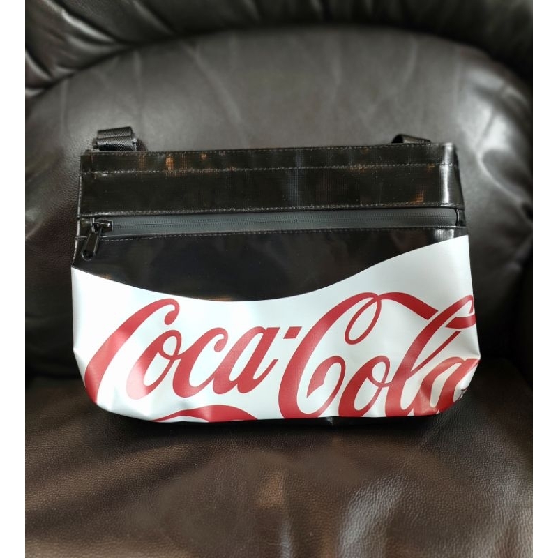 กระเป๋าผ้าใบสะพายข้าง โค้ก x 7 Eleven All Online