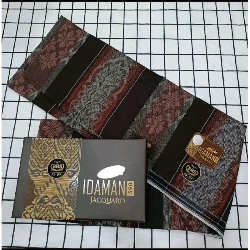 ผ้าโสร่งผู้ชาย มาใหม่ลายปัก แบรนด์ “ATLAS รุ่นidaman 590” เย็บแล้ว ซับน้ำดี ผ้าไม่ลื่น พร้อมกล่องสีน้ำตาล