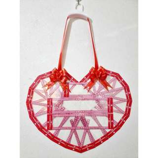 พวงมาลัยเงิน รูปหัวใจ ใส่ธนบัตรได้ 25 ใบ ซองลาย Congratulati…