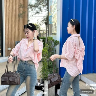 BEIIEW เสื้อเชิ้ตแขนสั้นลายริ้ว ทรงสวยมากๆ ดีเทลมีเว้าด้านหลังแต่งโบว์ใหญ่ เรียบหรู ดูแพงมากๆ ติดกระดุมจริงตามสีเสื้อสวย