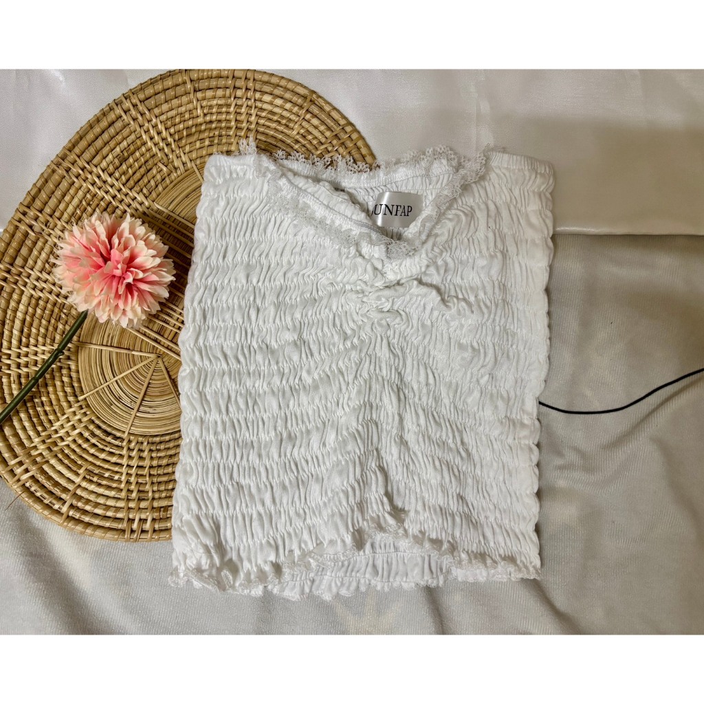 เกาะอก สม็อค สีขาว แต่งย่นด้านหน้า แบรนด์ SUNFAP