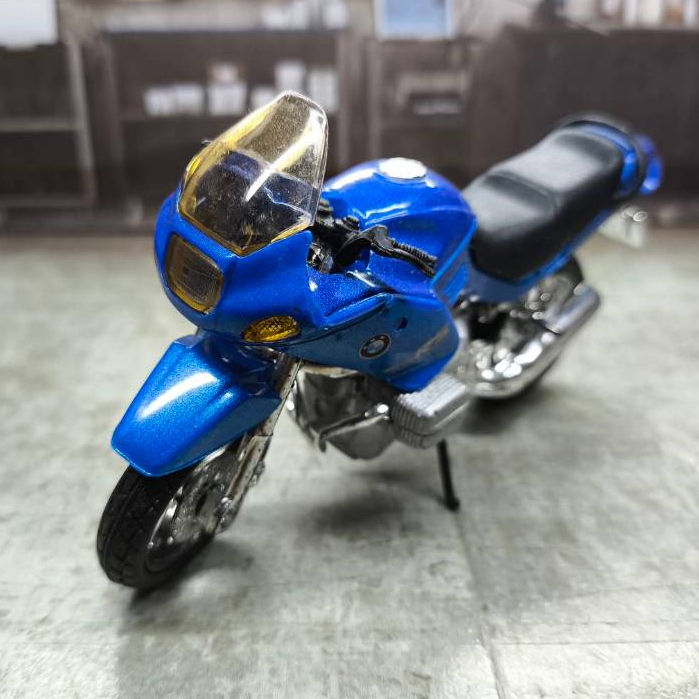 Maisto(มาอิสโต) โมเดลรถมอเตอร์ไซด์ Scale 1/18  Model : BMW R1100RS