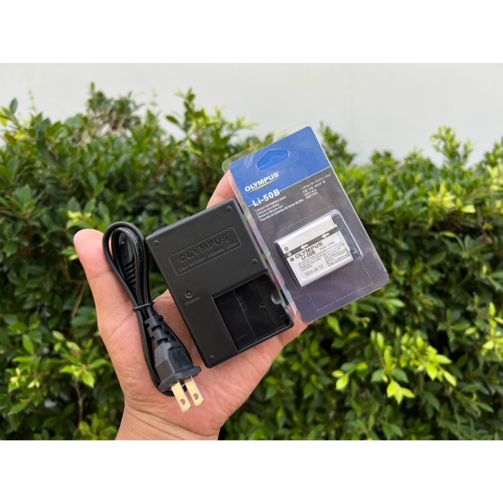 แบตเตอรี่ Olympus Li-50B & แท่นชาร์จกล้องโอลิมปัส D750 D760 µ1020 µ1030 µ9000 STYLUS XZ10 1010 1020 