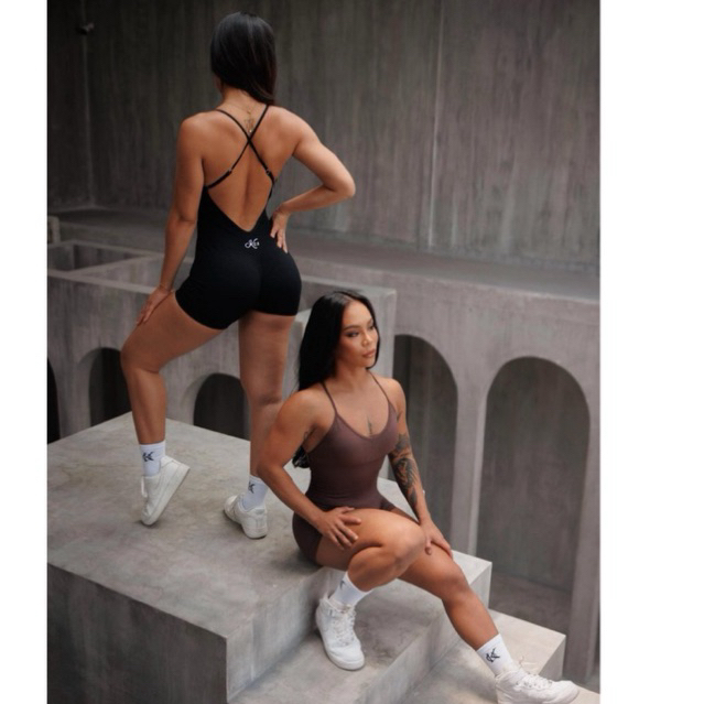 Keep Curves | Curves Cross Bodysuit (มีฟองน้ำ) สายไขว้หลัง เก็บทรงแน่น หุ่นเป๊ะทุกมุม