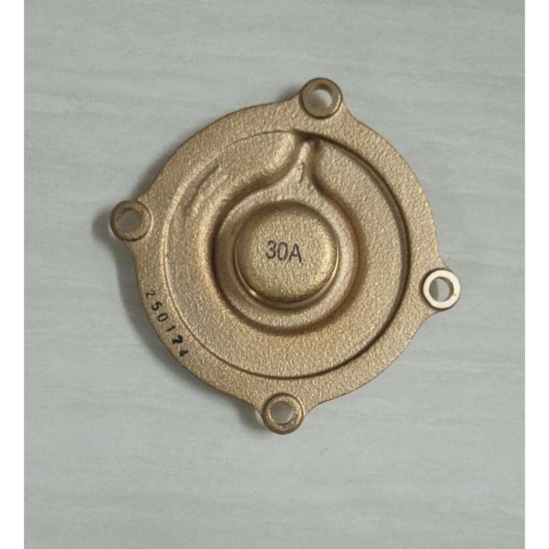 อะไหล่ปั๊มน้ำฮิตาชิ Hitachi  ฝาครอบใบพัดทองเหลือง ใช้กับรุ่น WTP300GX2 WMP250-300GX2 แกนมอเตอร์ 12 ม