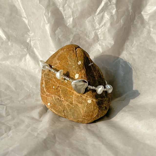 pawadee _ Moonlit Muse